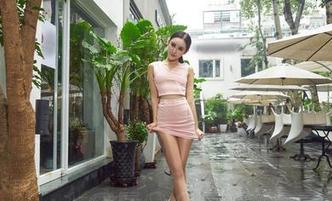 AISS爱丝(钻石版) – 小哲的女神化身，原图里扑面而来的气息，分享？想想再说