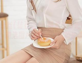 AISS爱丝(钻石版) – 陈雅漫与她的丝袜：精选图片，细节之间的故事