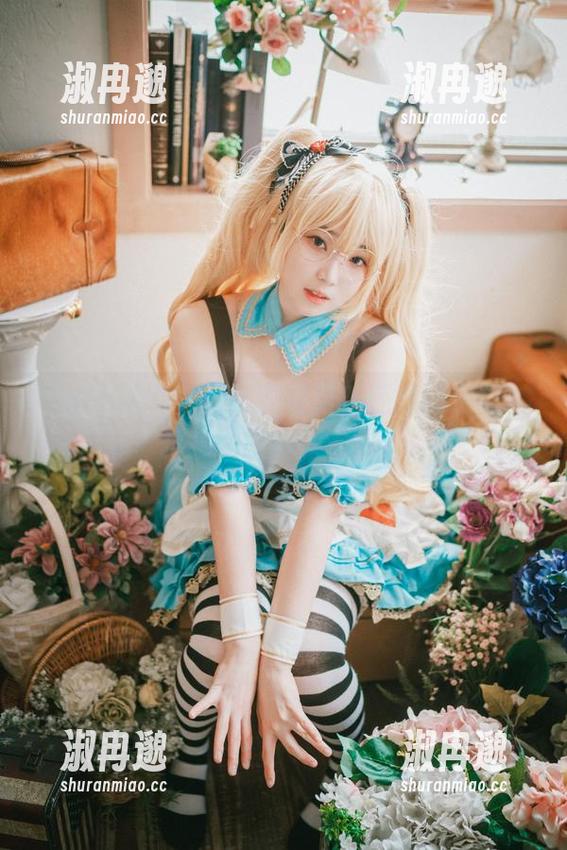 Bambi(밤비)妹妹好可爱？还是精选COS摆拍下的超模气场？