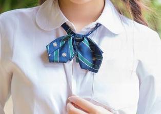 BoLoli菠萝社 – 看王语纯的定制牛仔裤图集，才发现我的审美可能太单一了。