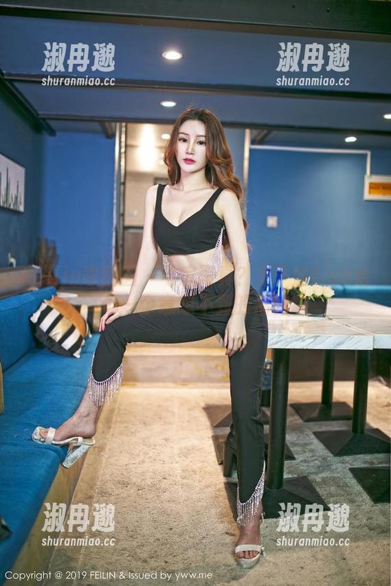 Feilin嗲囡囡 - 宅家写真？鱼子酱fish给你一个意想不到的福利