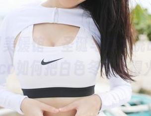 MyGirl美媛馆 – 圣诞写真大挑战！看陈怡曼coco如何把白色冬天变得火辣辣。