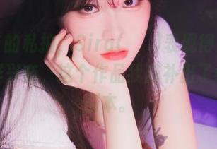 万圣节的私拍，Sira(시라)表现得如同孩子一样兴奋，这个作品我脑补出了好几种剧本。