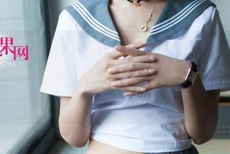 UGirls尤果网 – 赵娜娜：这身校服是拿来消磨时间的吗？原图在这里，图集也别错过。