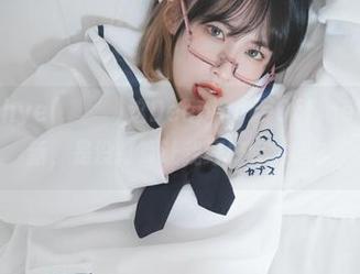 啧啧，Uhye(이유혜)这DeepmoreOffice的原图更新，是没打算让我好好专注吗？