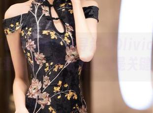 XIAOYU语画界 – 找寻楚恬Olivia的灰丝资源之旅，穿材质美腿是关键！