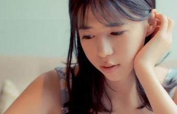 Xiuren秀人网 – Elise谭晓彤写真：下载的时候我好像在“死库水”里游泳了哈哈