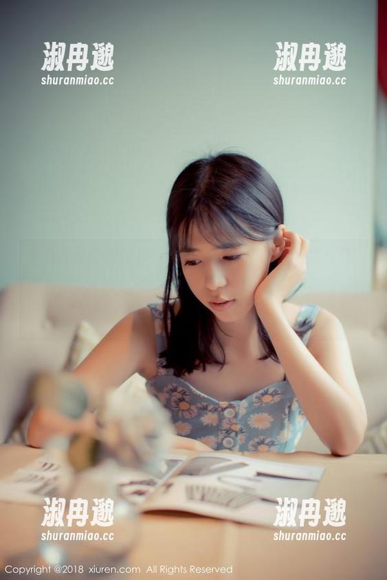 Xiuren秀人网 - Elise谭晓彤写真：下载的时候我好像在“死库水”里游泳了哈哈