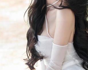 Xiuren秀人网 – 女王娜露驾到：一组套图狠抓眼球，保证你不想移开视线！