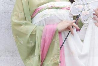 Xiuren秀人网 – 美脚写真大比赛，徐微微mia轻松拿下“脚趾模特跟大家说个hello”奖！