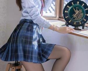 Xiuren秀人网 – 图集下载，林文文的旗袍一秒变百变女王，快跟风来！