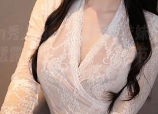 Xiuren秀人网 – 猫咪巨臀妹妹给的连衣裙在线透露，原图里每一处细节都像是叹息
