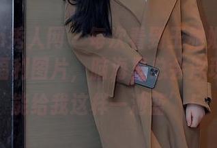 Xiuren秀人网 – 每次看到王雅姗是我在泳池的福利图片，脑海里总会浮现出‘谁能给我这样一池蓝’！
