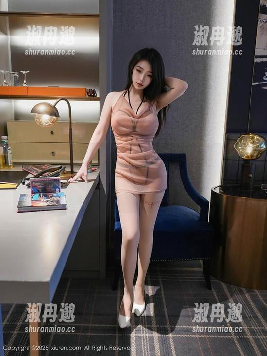 Xiuren秀人网 - 被雨儿酱eve的牛仔裤惊艳到，下载高清图包为啥成了一种必须？