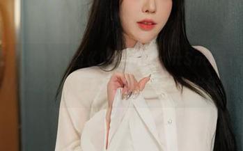 一起翻翻Zia(지아)的《MoonNightSnap-TogetherVol.02》，资源虽好，可要付出代价！