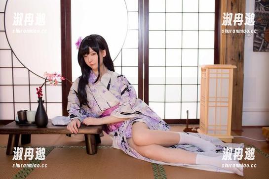 泳池与一小央泽的约会,全套写真,悠然自得,光影如歌。 泳池与一小央泽的约会,全套写真,悠然自得,光影如歌。
