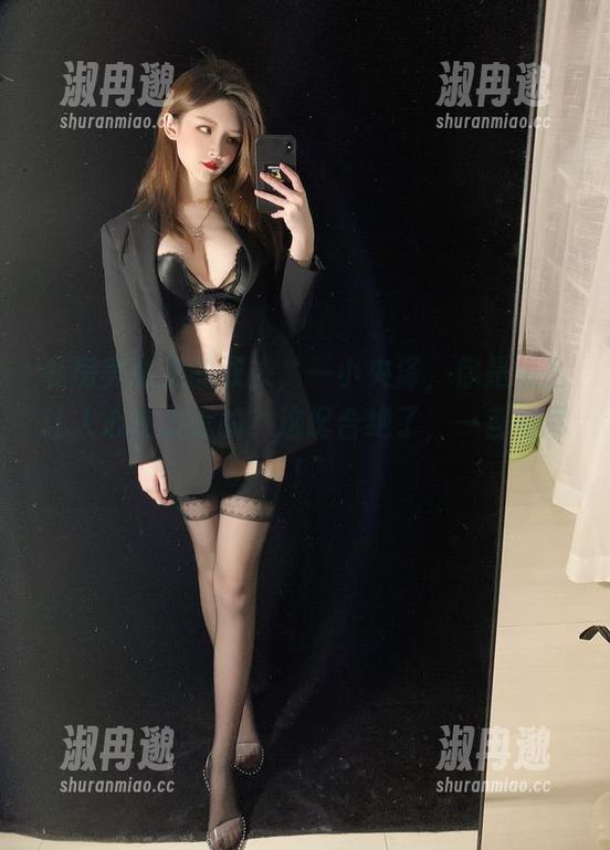 私房美图里的双人，一小央泽，你是怎么让人心底发慌的？这配合绝了，一言难尽！