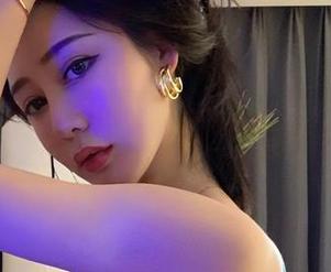 微密圈 – 不得不说，不爱笑的赛琳这奶牛女仆系列，图片看得我心花怒放，谁要下载一起分享！