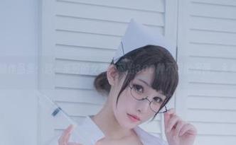 你十七鸽作品集：这一系列的女孩，照出300种不同的调调，太鬼马了！