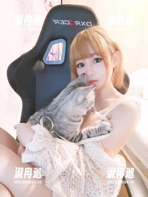 生日？礼物？不，一场依依超级懒的写真cos疯玩各类角色吧！