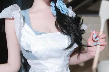 女主K的纯白上衣合集，这件衣服真让人百看不厌！