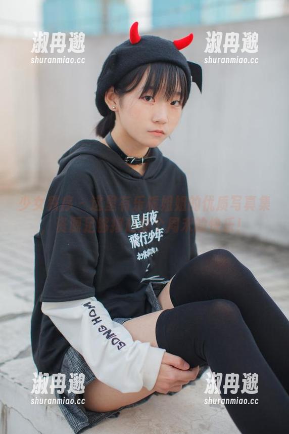 少女秩序 - 这里有乐栀姐姐的优质写真集，资源足够撑起整个周末的快乐！
