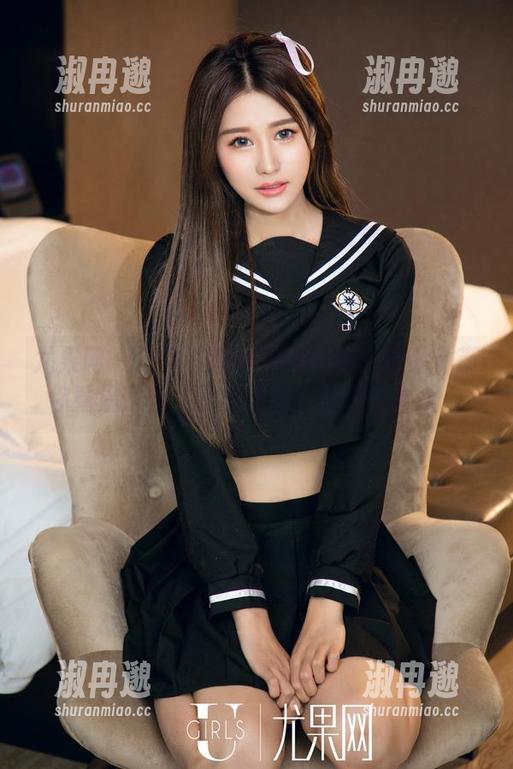 尤果网 - 迷失在图册里的校服：诗朵雅带你重温那些‘不务正业’的课堂时光。
