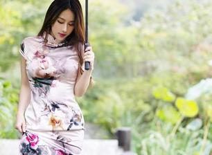 尤蜜荟 – 允尔的高跟鞋：一个图包，不止是鞋子那么简单