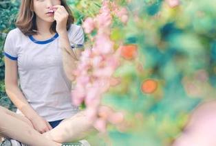 推女神 – 刘钰儿：无圣光模式下的白色，只适合想要消失的人套图上线啦！