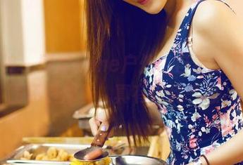 推女神 – 欧尼anne户外，自然之下，原图还是那样，真有现代气息。