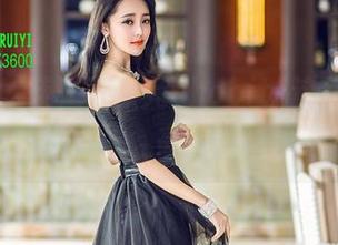 推女神 – 哇，黄歆苑chobits这一套泳装变无圣光合集，高级感满满没道理