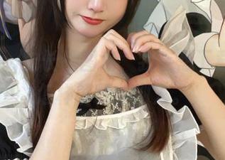 无筝ryou的长腿图包，我在想下载完后该怎样解释给别人。