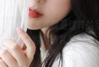 模范学院 – 小果冻儿就是这样的可爱，毫无防备的高清礼服照。