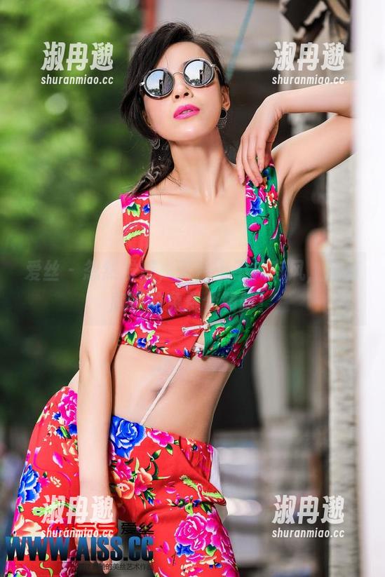 爱丝 - 忽然发现，天台上不只有风，还有欣杨的免费合辑腻！