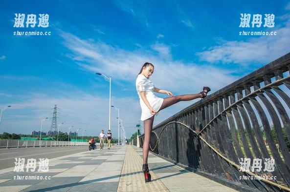 爱丝 - 索菲的秋日女神图册，免费得罪得了每一位钱包！