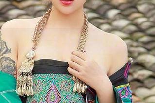 爱尤物 – 谁说美脚只是一时冲动？龙女宝宝的全套图集堪比香奈儿广告！