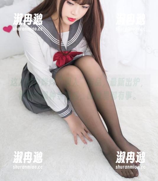 这次的白烨烨“双人”作品,最新出炉,特意的那种亲密感,眼神里都有事。 这次的白烨烨“双人”作品,最新出炉,特意的那种亲密感,眼神里都有事。