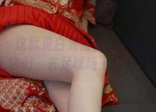 微密圈 – 这就是白龙猫女的牛奶长靴图包：穿上它们，去足球场上打个酱油吧？