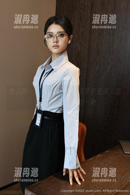 秀人网 - 南湘baby的糟糕审美逆袭，裤里丝写真资源独树一帜