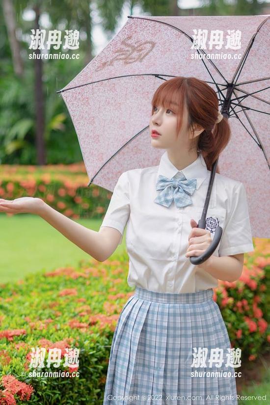 秀人网 - 奶茶味的包子登场：这白衬衫的照片也太让人分心了