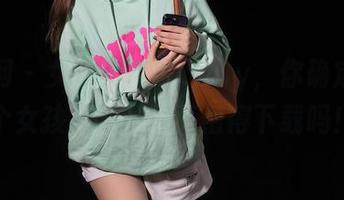 秀人网 – 女孩？智恩baby，你确定还是个女孩？她的写真值得下载吗！