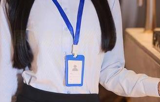秀人网 – 图库里的宝藏：欧阳若依＋礼服，谁能抵挡？