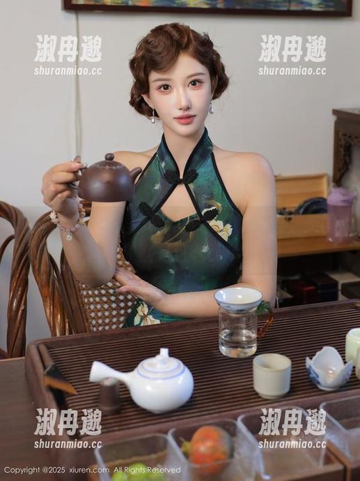 秀人网 - 王曼柔在死库水里的乐趣，美图也许就是这么简单！