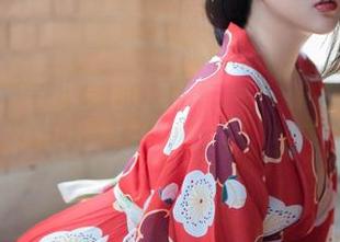 秀人网 – 谭小灵的短裙：看我的裙子怎么在风中自由舞动！你会想看多久？