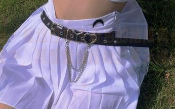 微密圈 – 看这位博主粉色的猪陈佩奇在夏日写真中，真想偷偷问她的夏天过得怎样。