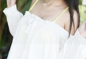 美媛馆 – 这个套图里，王馨瑶的美腿最惹眼，圣光？那是干啥的？