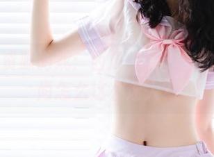 纯白的资源游戏：西瓜少女，你的白色时尚怎么这么迷人？
