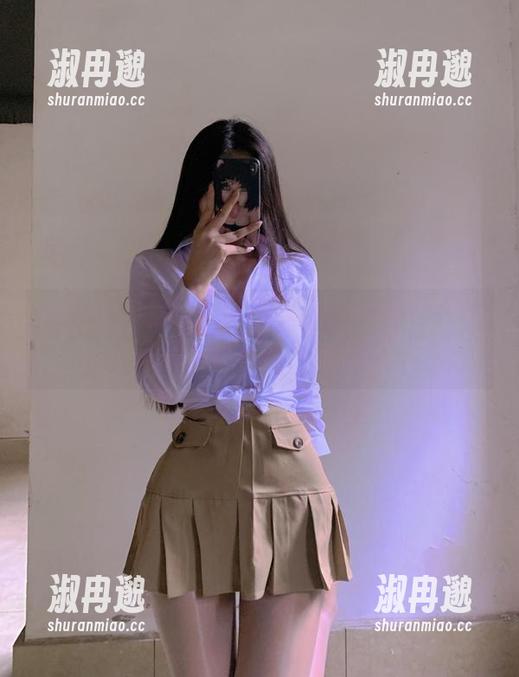 微密圈 - 陈佩奇校服图包出炉，多少小心思藏在这最新作品里？