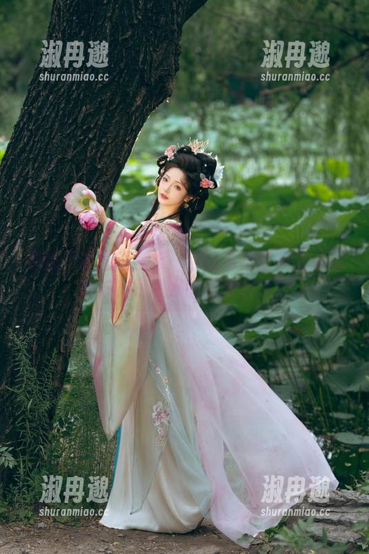 雯妹不讲道理全集:你以为浴缸只是洗澡地方?我和水的相爱相杀! 雯妹不讲道理全集:你以为浴缸只是洗澡地方?我和水的相爱相杀!