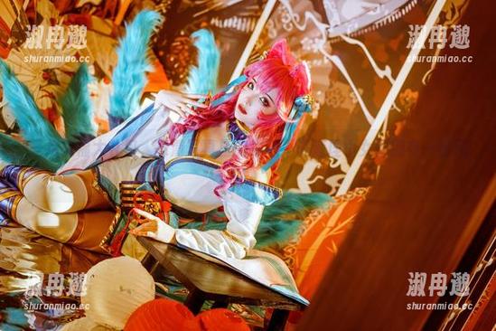 三月祝福大礼包，高清写真里的雯妹不讲道理小女警别有一番风味。